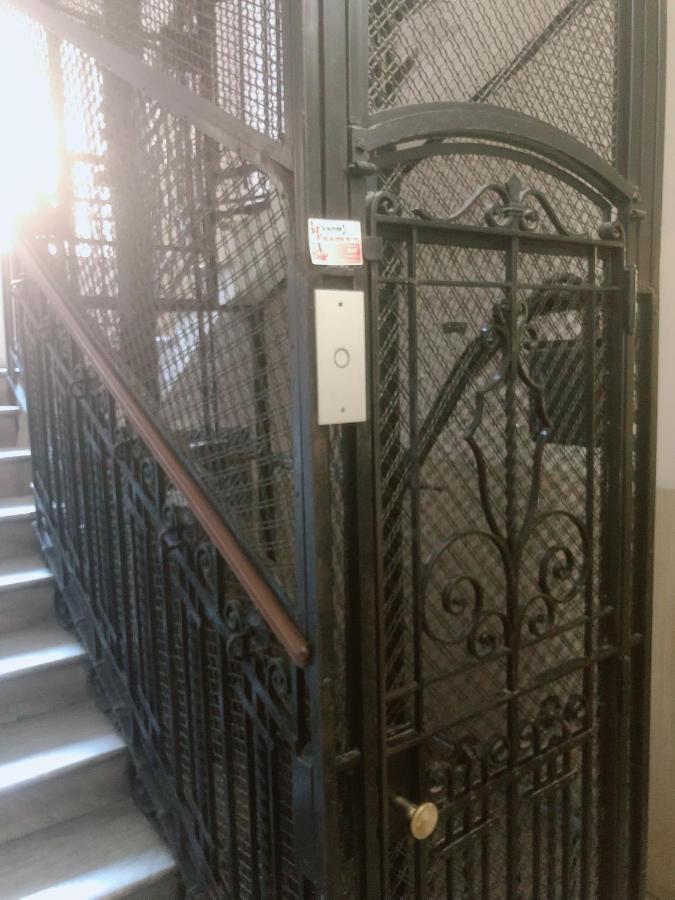 רומא Hostel Cosmos מראה חיצוני תמונה