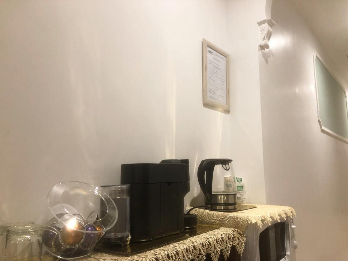 רומא Hostel Cosmos מראה חיצוני תמונה